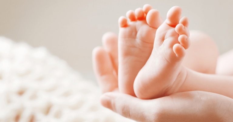 How Does a Baby Breathe While in the Womb?
